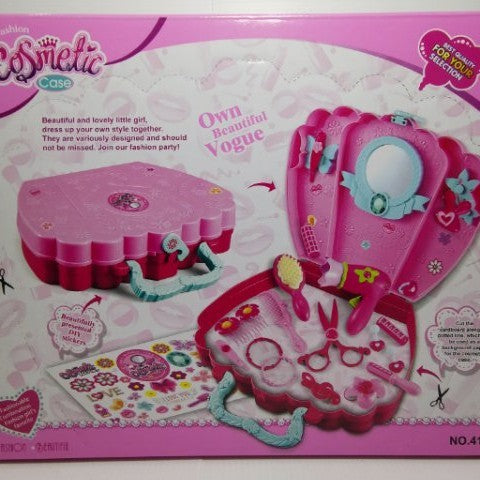 BEAUTIFUL GIRL FASHION TOY SET