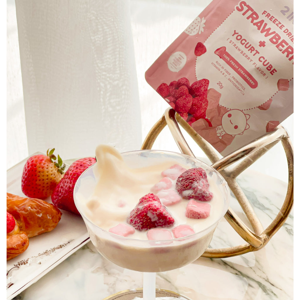 Lovebite 2in1 Strawberry + Yogurt Cube (Special Edition) 20g