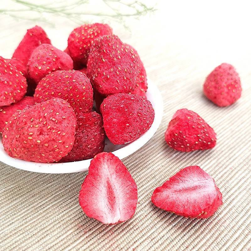 *HALAL* DRIED WHOLE STRAWBERRY FREEZE DRIED LOVEBITE loongyik99 STRAWBERI KERING 1PKT 50G